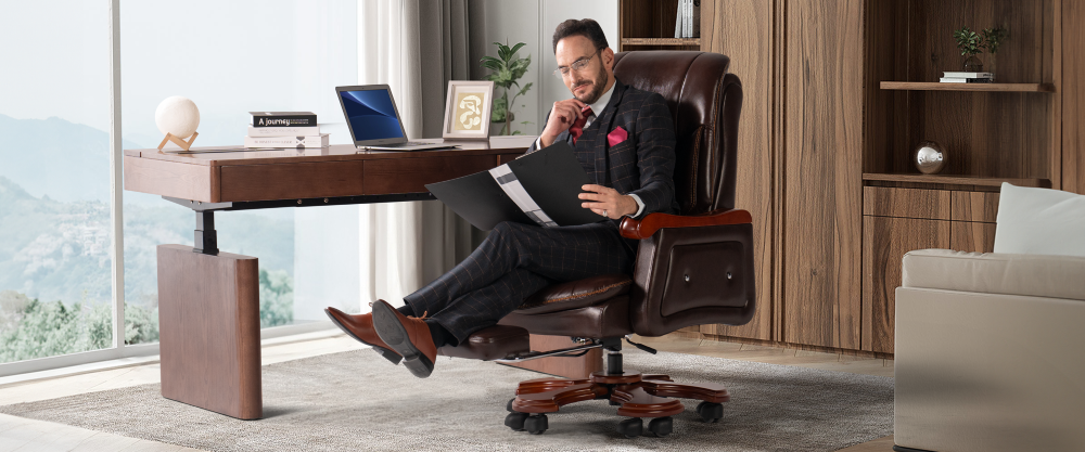 Komfortabler Leder-Bürostuhl für lange Arbeitstage im Büro